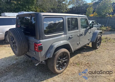 2023 Jeep Wrangler 4Xe Sahara 4X4 из США, поврежденный, VIN 1C4JJXP64PW695904